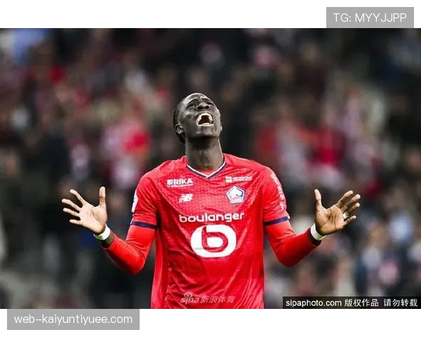 奥纳纳英超主力中场阶段的能力上限与职业发展瓶颈解析