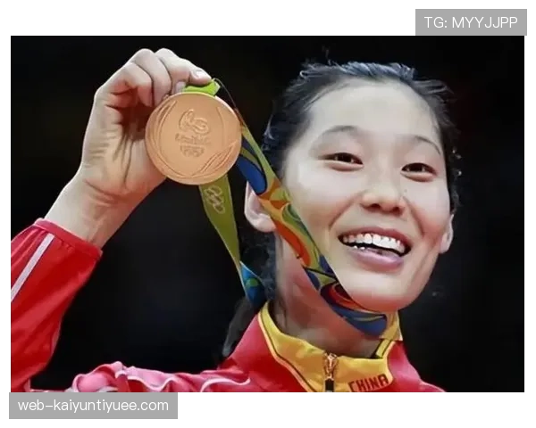 朱婷家的冰箱里只放蛋白粉和冰块